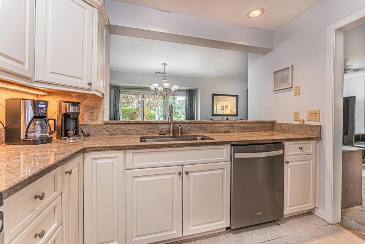Вилла Pet Friendly! 503 Plantation Club Walk To Pool Sleeps 6 Sea Pines Хилтон-Хед-Айленд Экстерьер фото